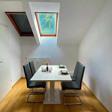 Little Big Team Apartment Krems an der Donau Exterior photo